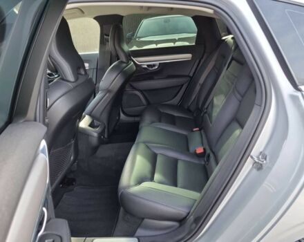 Серый Вольво С90, объемом двигателя 2 л и пробегом 77 тыс. км за 21000 $, фото 4 на Automoto.ua