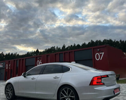 Сірий Вольво S90, об'ємом двигуна 2 л та пробігом 148 тис. км за 18999 $, фото 9 на Automoto.ua