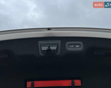 Серый Вольво С90, объемом двигателя 1.97 л и пробегом 48 тыс. км за 40000 $, фото 8 на Automoto.ua