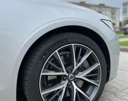 Серый Вольво С90, объемом двигателя 1.97 л и пробегом 48 тыс. км за 40000 $, фото 6 на Automoto.ua