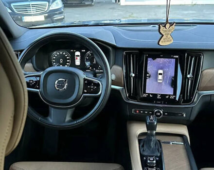 Серый Вольво С90, объемом двигателя 2 л и пробегом 43 тыс. км за 29000 $, фото 7 на Automoto.ua