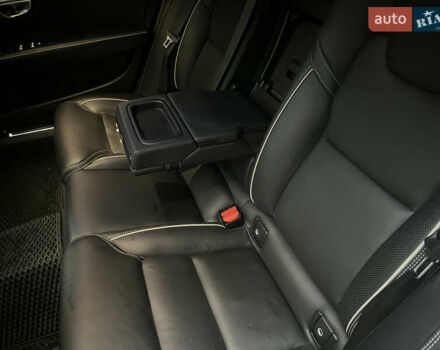 Серый Вольво С90, объемом двигателя 1.97 л и пробегом 114 тыс. км за 28500 $, фото 66 на Automoto.ua