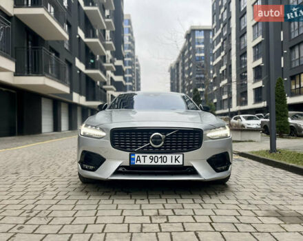 Серый Вольво С90, объемом двигателя 1.97 л и пробегом 114 тыс. км за 28500 $, фото 3 на Automoto.ua