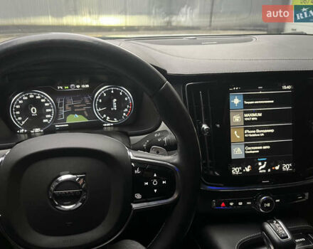 Серый Вольво С90, объемом двигателя 1.97 л и пробегом 114 тыс. км за 28500 $, фото 52 на Automoto.ua