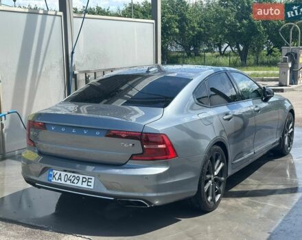 Серый Вольво С90, объемом двигателя 1.97 л и пробегом 189 тыс. км за 21000 $, фото 1 на Automoto.ua