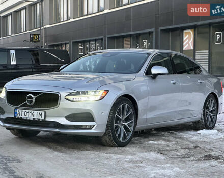 Серый Вольво С90, объемом двигателя 1.97 л и пробегом 162 тыс. км за 20600 $, фото 1 на Automoto.ua
