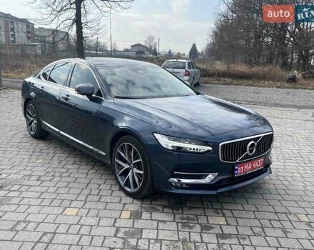 Серый Вольво С90, объемом двигателя 1.97 л и пробегом 238 тыс. км за 22550 $, фото 1 на Automoto.ua
