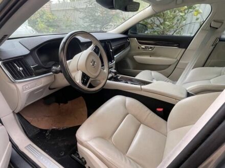 Сірий Вольво S90, об'ємом двигуна 2 л та пробігом 104 тис. км за 14000 $, фото 1 на Automoto.ua