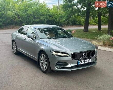 Серый Вольво С90, объемом двигателя 1.97 л и пробегом 225 тыс. км за 25500 $, фото 1 на Automoto.ua