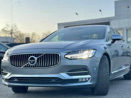 Сірий Вольво S90, об'ємом двигуна 2 л та пробігом 43 тис. км за 29000 $, фото 1 на Automoto.ua