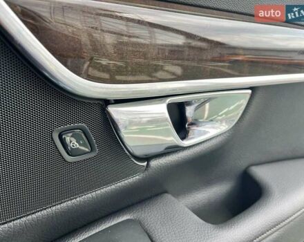 Синий Вольво С90, объемом двигателя 1.97 л и пробегом 116 тыс. км за 22948 $, фото 11 на Automoto.ua