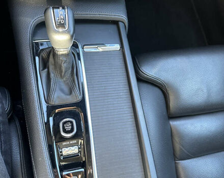 Синій Вольво S90, об'ємом двигуна 1.97 л та пробігом 275 тис. км за 19450 $, фото 20 на Automoto.ua