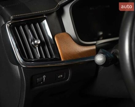 Синій Вольво S90, об'ємом двигуна 1.97 л та пробігом 125 тис. км за 26900 $, фото 53 на Automoto.ua