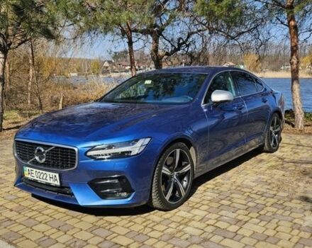 Синий Вольво С90, объемом двигателя 1.97 л и пробегом 105 тыс. км за 31500 $, фото 1 на Automoto.ua