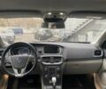Белый Вольво В40, объемом двигателя 2 л и пробегом 62 тыс. км за 14500 $, фото 12 на Automoto.ua