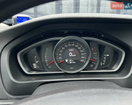 Білий Вольво V40, об'ємом двигуна 1.56 л та пробігом 309 тис. км за 9800 $, фото 27 на Automoto.ua