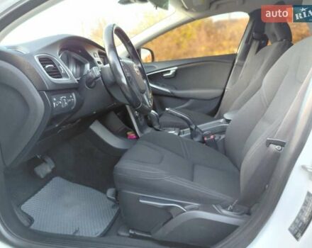 Белый Вольво В40, объемом двигателя 1.56 л и пробегом 118 тыс. км за 11600 $, фото 36 на Automoto.ua