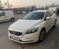 Білий Вольво V40, об'ємом двигуна 1.56 л та пробігом 275 тис. км за 8900 $, фото 5 на Automoto.ua