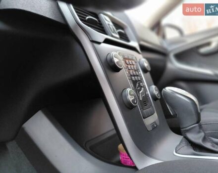 Белый Вольво В40, объемом двигателя 1.56 л и пробегом 118 тыс. км за 11600 $, фото 43 на Automoto.ua