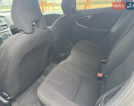 Белый Вольво В40, объемом двигателя 1.6 л и пробегом 309 тыс. км за 8900 $, фото 13 на Automoto.ua