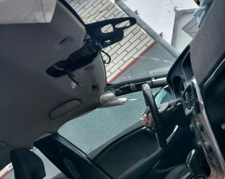 Белый Вольво В40, объемом двигателя 1.6 л и пробегом 190 тыс. км за 5700 $, фото 16 на Automoto.ua