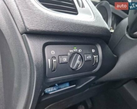 Білий Вольво V40, об'ємом двигуна 1.56 л та пробігом 259 тис. км за 8700 $, фото 9 на Automoto.ua