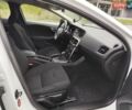 Білий Вольво V40, об'ємом двигуна 1.56 л та пробігом 202 тис. км за 9900 $, фото 19 на Automoto.ua