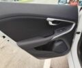Білий Вольво V40, об'ємом двигуна 1.56 л та пробігом 202 тис. км за 9900 $, фото 25 на Automoto.ua