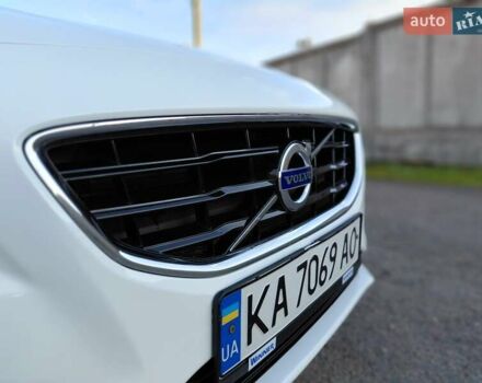 Белый Вольво В40, объемом двигателя 1.56 л и пробегом 118 тыс. км за 11600 $, фото 5 на Automoto.ua