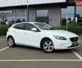Белый Вольво В40, объемом двигателя 1.6 л и пробегом 243 тыс. км за 10990 $, фото 1 на Automoto.ua