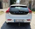 Белый Вольво В40, объемом двигателя 1.56 л и пробегом 192 тыс. км за 12000 $, фото 5 на Automoto.ua