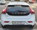 Білий Вольво V40, об'ємом двигуна 1.56 л та пробігом 202 тис. км за 9900 $, фото 6 на Automoto.ua