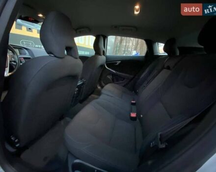 Белый Вольво В40, объемом двигателя 1.6 л и пробегом 139 тыс. км за 12700 $, фото 27 на Automoto.ua