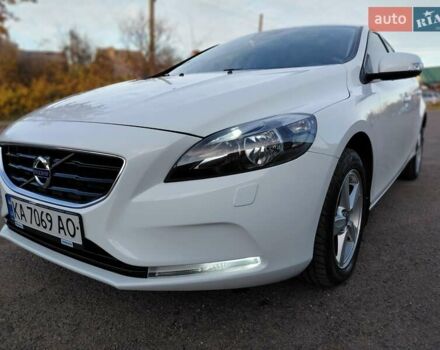 Белый Вольво В40, объемом двигателя 1.56 л и пробегом 118 тыс. км за 11600 $, фото 22 на Automoto.ua