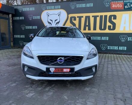 Белый Вольво В40, объемом двигателя 1.6 л и пробегом 139 тыс. км за 12700 $, фото 1 на Automoto.ua