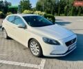 Білий Вольво V40, об'ємом двигуна 1.56 л та пробігом 190 тис. км за 12000 $, фото 1 на Automoto.ua