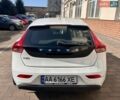 Білий Вольво V40, об'ємом двигуна 1.56 л та пробігом 104 тис. км за 11600 $, фото 1 на Automoto.ua