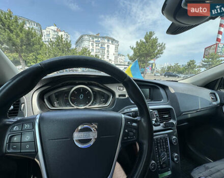 Білий Вольво V40, об'ємом двигуна 1.6 л та пробігом 253 тис. км за 10700 $, фото 15 на Automoto.ua