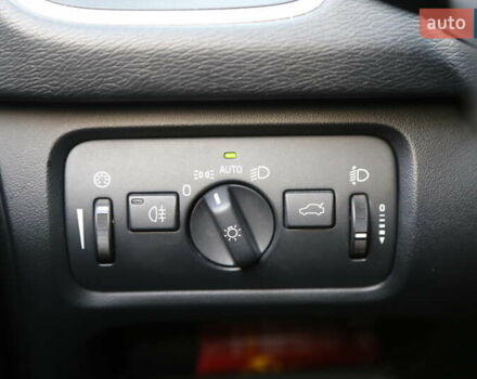 Белый Вольво В40, объемом двигателя 1.56 л и пробегом 144 тыс. км за 11900 $, фото 21 на Automoto.ua