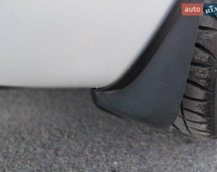 Белый Вольво В40, объемом двигателя 1.56 л и пробегом 118 тыс. км за 11600 $, фото 12 на Automoto.ua