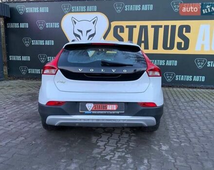 Белый Вольво В40, объемом двигателя 1.6 л и пробегом 139 тыс. км за 12700 $, фото 6 на Automoto.ua