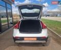 Белый Вольво В40, объемом двигателя 1.56 л и пробегом 263 тыс. км за 8500 $, фото 5 на Automoto.ua