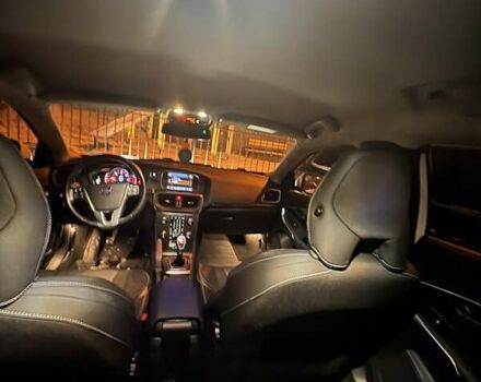 Білий Вольво V40, об'ємом двигуна 1.6 л та пробігом 172 тис. км за 10800 $, фото 6 на Automoto.ua