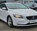 Белый Вольво В40, объемом двигателя 1.56 л и пробегом 202 тыс. км за 8854 $, фото 4 на Automoto.ua