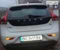 Білий Вольво V40, об'ємом двигуна 2 л та пробігом 206 тис. км за 13500 $, фото 3 на Automoto.ua