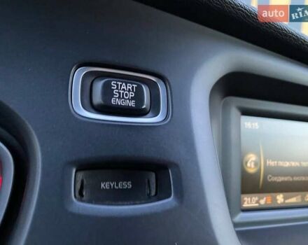 Белый Вольво В40, объемом двигателя 1.6 л и пробегом 139 тыс. км за 12700 $, фото 20 на Automoto.ua