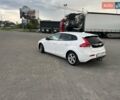 Белый Вольво В40, объемом двигателя 1.56 л и пробегом 236 тыс. км за 10300 $, фото 5 на Automoto.ua