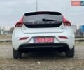 Белый Вольво В40, объемом двигателя 1.6 л и пробегом 195 тыс. км за 13400 $, фото 8 на Automoto.ua