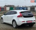 Білий Вольво V40, об'ємом двигуна 1.6 л та пробігом 195 тис. км за 13350 $, фото 10 на Automoto.ua