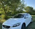 Білий Вольво V40, об'ємом двигуна 1.98 л та пробігом 317 тис. км за 12100 $, фото 1 на Automoto.ua
